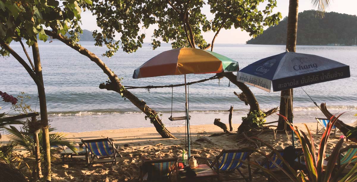 koh-chang-bungalow-and-beach